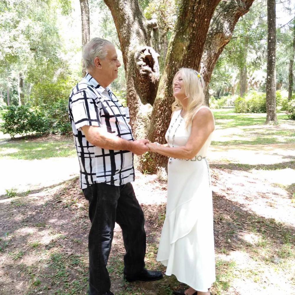 Meet your Posher, Carrie